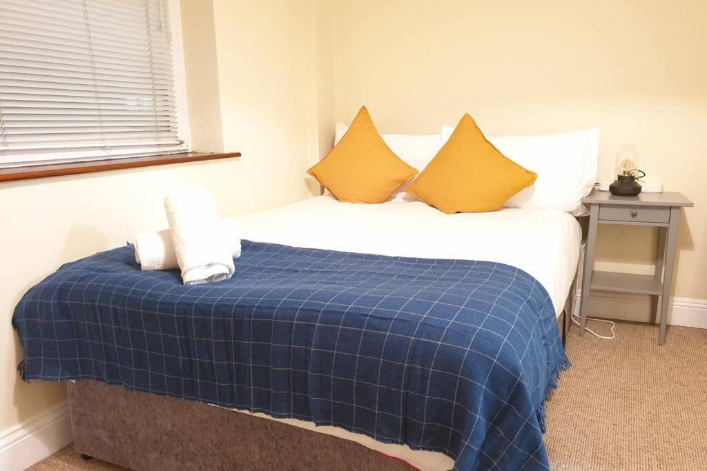 Large 3 Bed, Galway City Centre Apartment Exterior photo
